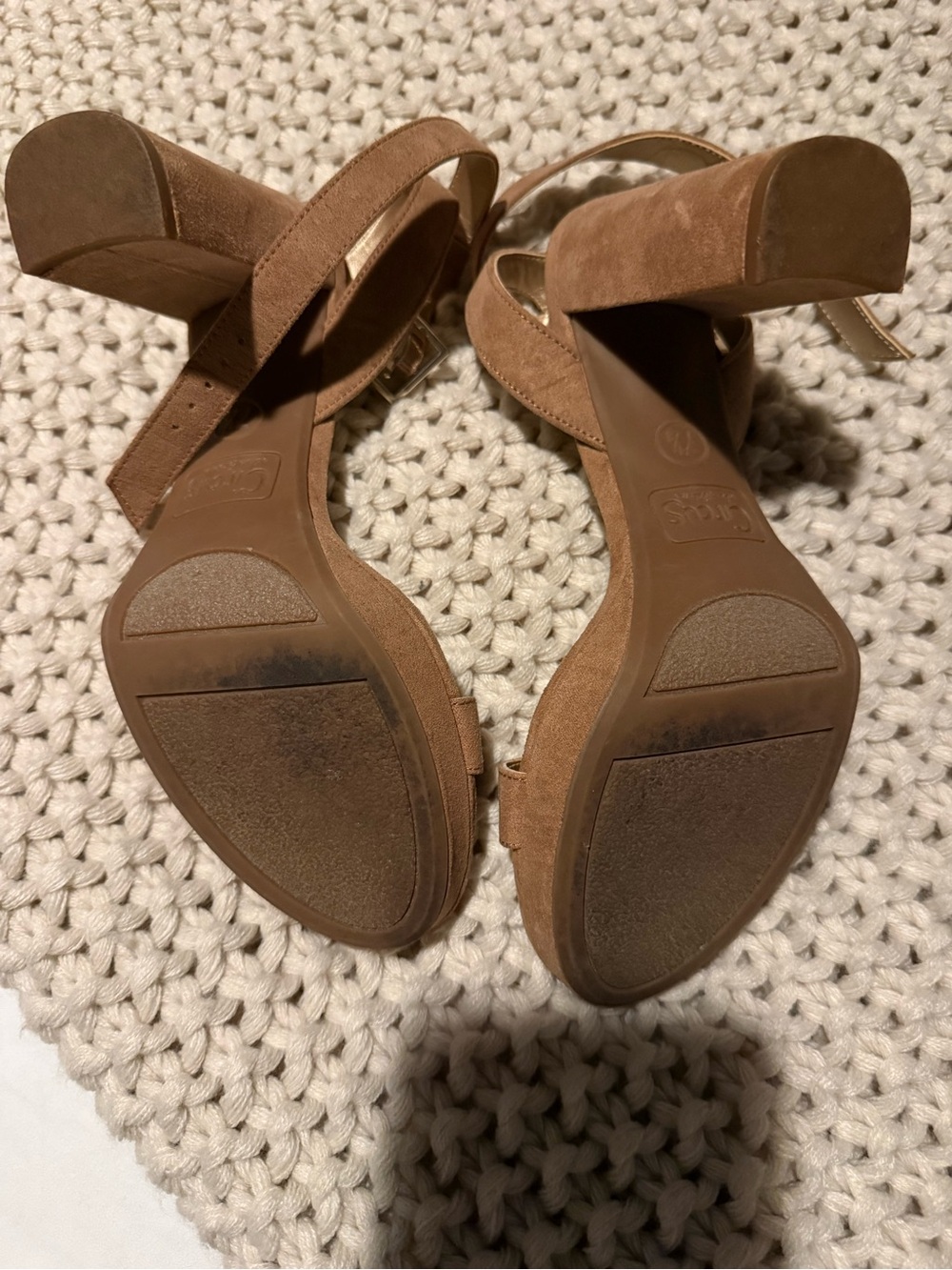 Sam Edelman Block Heel Ankle Strap Sandals in Tan Suede 7.5 - Picture 3 of 3